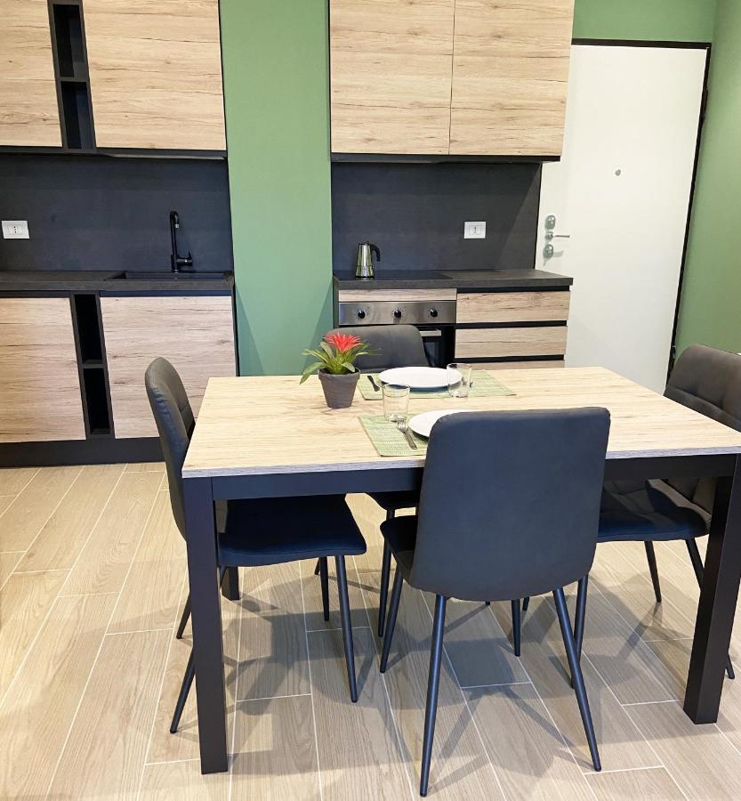 Casa Di Laura Mono E Bilo Di Fronte Ospedale San Raffaele Apartment Сеграте Екстериор снимка
