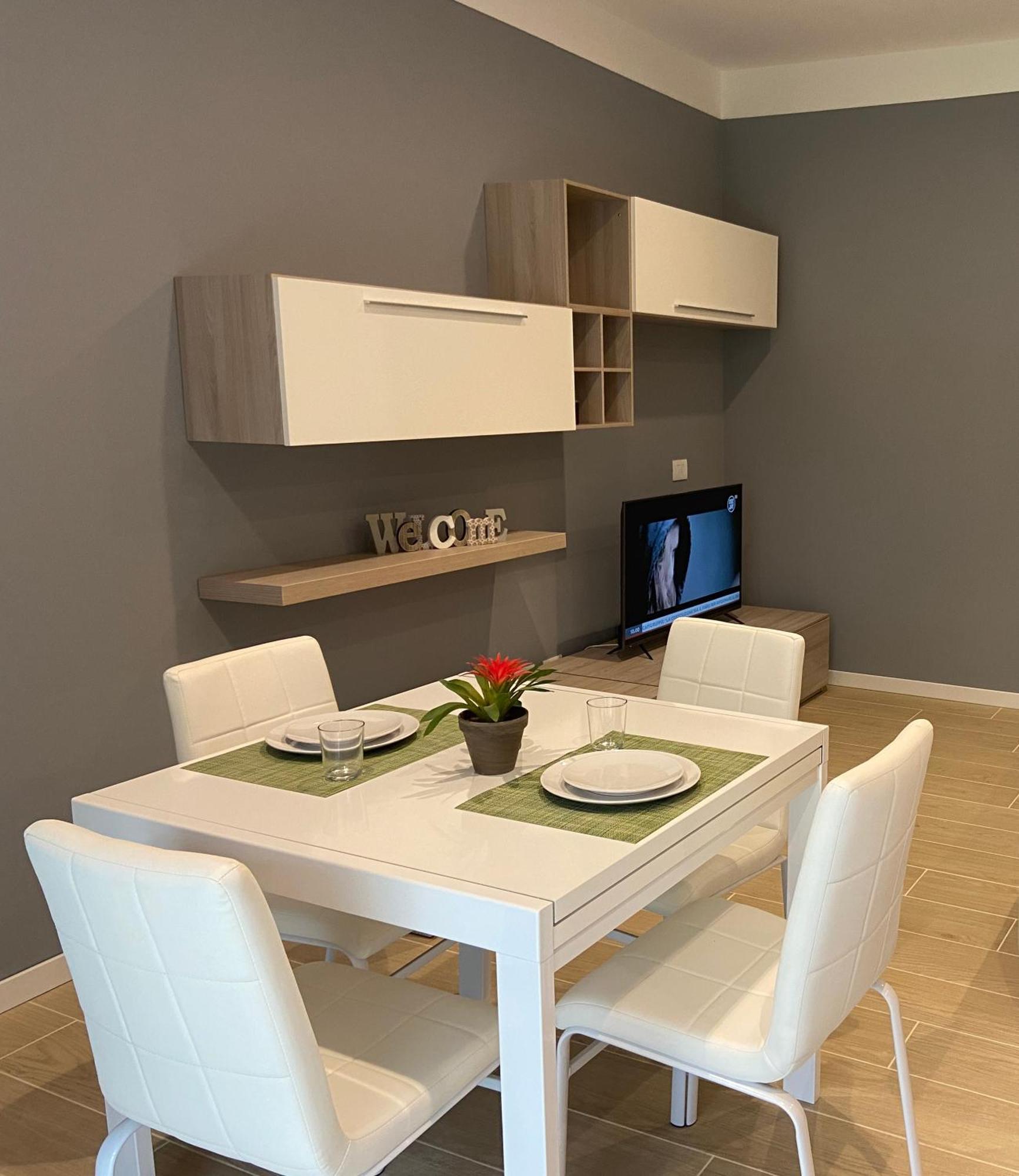Casa Di Laura Mono E Bilo Di Fronte Ospedale San Raffaele Apartment Сеграте Екстериор снимка